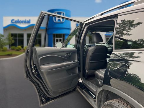 Used 2023 Honda Passport TrailSport image 31