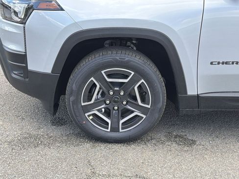 New 2026 Jeep Cherokee Laredo AWD/4WD image 12