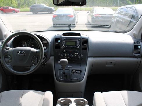 Used 2012 Kia Sedona LX w/ PWR Pkg FWD image 30