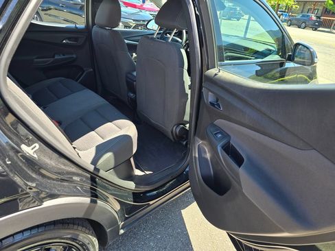 Used 2023 Chevrolet Bolt EUV LT w/ Comfort Package FWD image 14