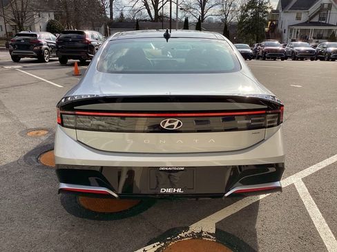New 2026 Hyundai Sonata SEL FWD image 7