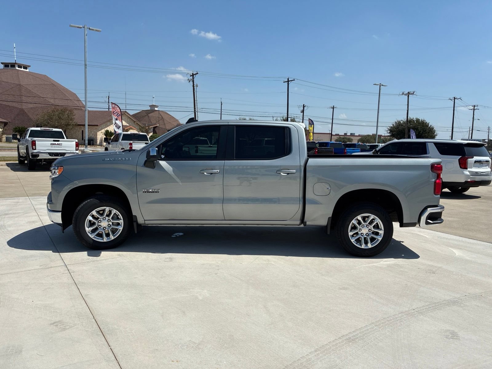 Used 2024 Chevrolet Silverado 1500 LT w/ Protection Package RWD image 4