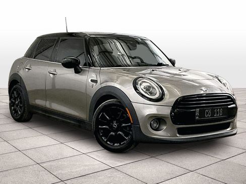 Used 2020 MINI Cooper 4-Door Hardtop w/ Premium Package image 3