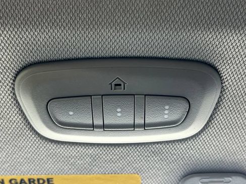 Used 2023 Jeep Grand Cherokee L Limited AWD/4WD image 35