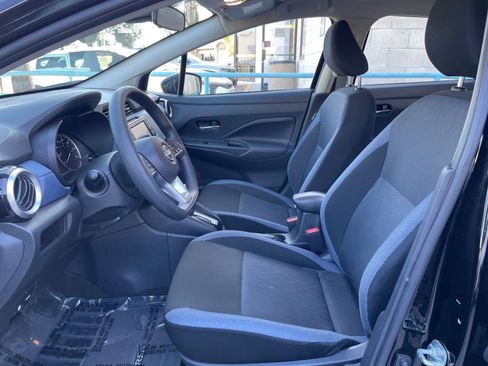 Used 2025 Nissan Versa SV image 27