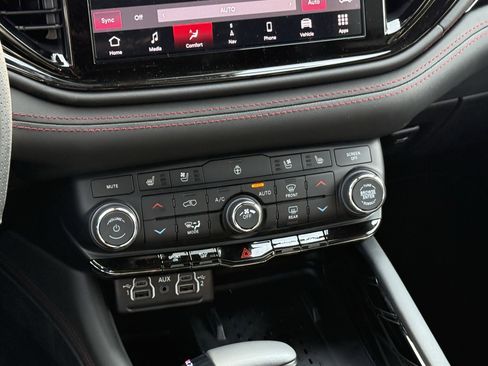 New 2026 Dodge Durango GT image 14
