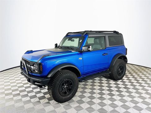 Used 2024 Ford Bronco Wildtrak image 3