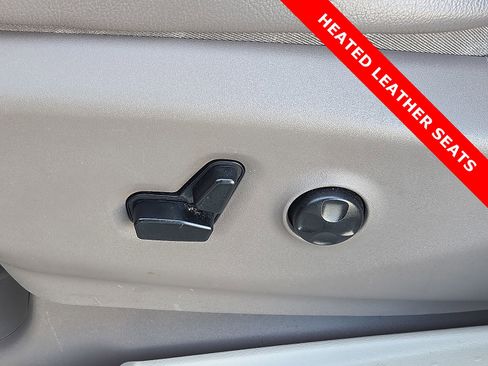 Used 2017 Chrysler Pacifica Touring-L Plus w/ Advanced Safetytec Group image 16