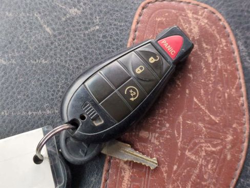 Used 2012 RAM 1500 Laramie Longhorn image 34