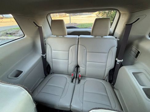 Used 2018 GMC Acadia Denali w/ Technology Package image 25