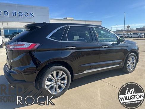 Used 2024 Ford Edge Titanium AWD/4WD image 3