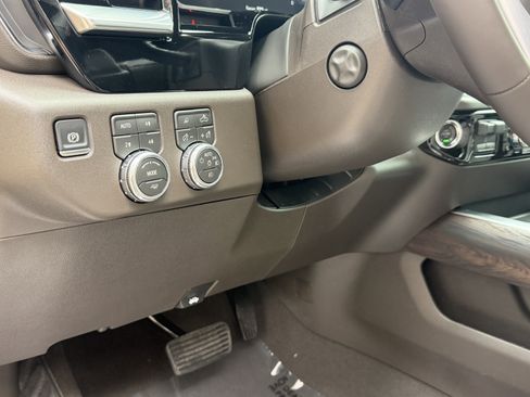 New 2026 GMC Sierra 1500 SLT w/ SLT Premium Plus Package image 20