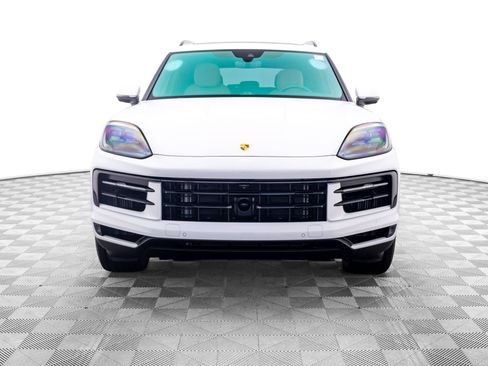 Certified 2024 Porsche Cayenne AWD/4WD image 9
