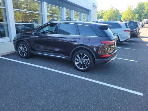 Used 2023 Lincoln Corsair AWD w/ Equipment Group 101A image 10