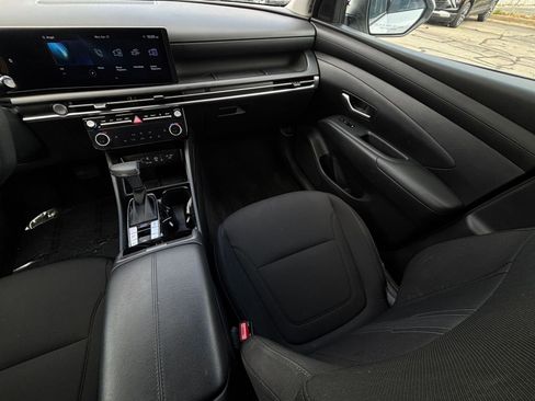 Used 2025 Hyundai Tucson SEL FWD image 38