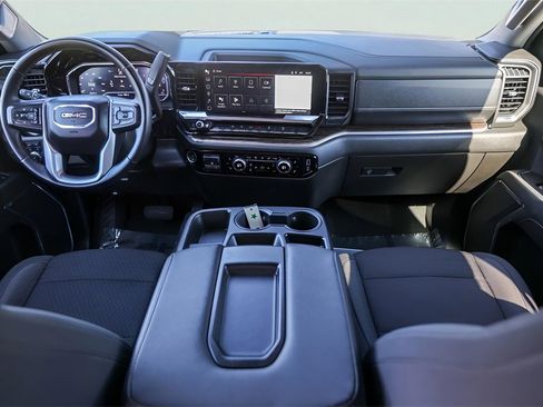 Used 2024 GMC Sierra 1500 SLE image 27