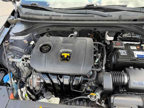 Used 2019 Hyundai Elantra SE w/ Cargo Package FWD image 21