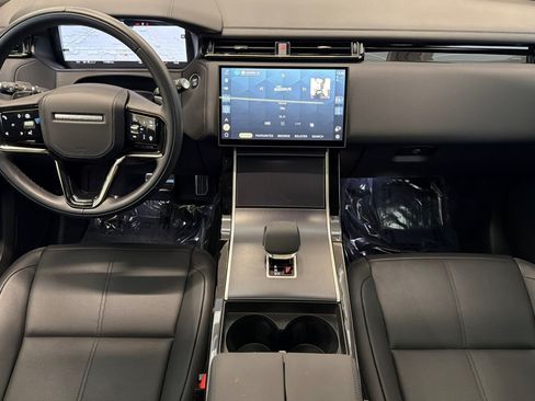 Certified 2026 Land Rover Range Rover Velar Dynamic SE AWD/4WD image 15