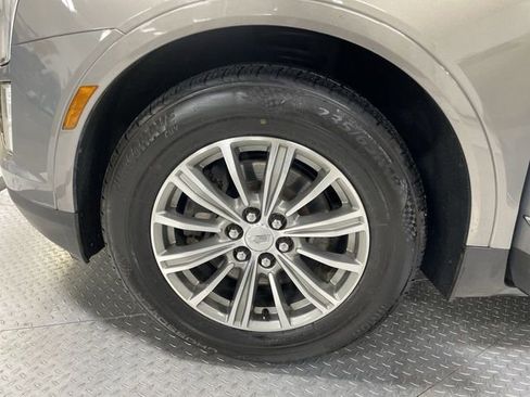 Used 2018 Cadillac XT5 Luxury w/ Driver Awareness Package image 10
