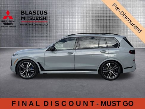 Used 2025 BMW X7 M60i w/ Climate Comfort Package AWD/4WD image 4