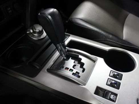 Used 2017 Toyota 4Runner SR5 image 16