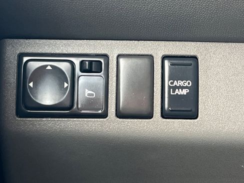 Used 2016 Nissan Frontier SV image 30