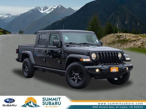Used 2021 Jeep Gladiator Sport AWD/4WD image 1
