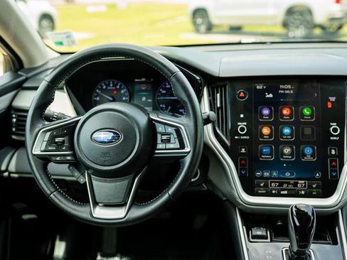 Used 2020 Subaru Outback Premium AWD/4WD image 6