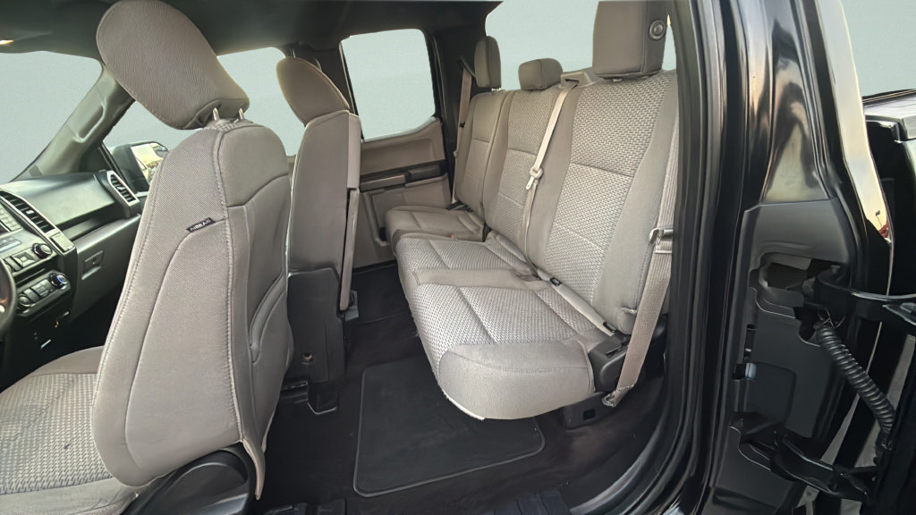 Used 2018 Ford F150 XLT AWD/4WD image 9