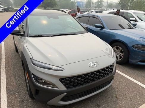 Certified 2023 Hyundai Kona SEL AWD/4WD image 4