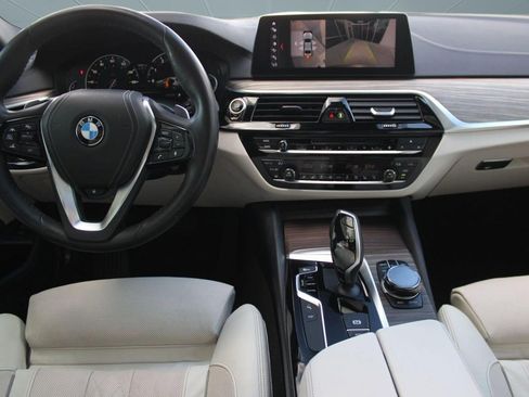 Used 2017 BMW 530i image 29
