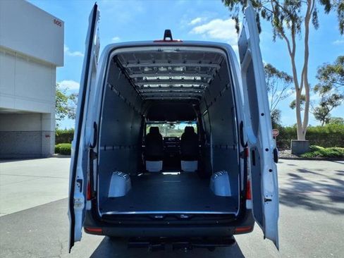New 2026 Mercedes-Benz Sprinter 2500 image 21