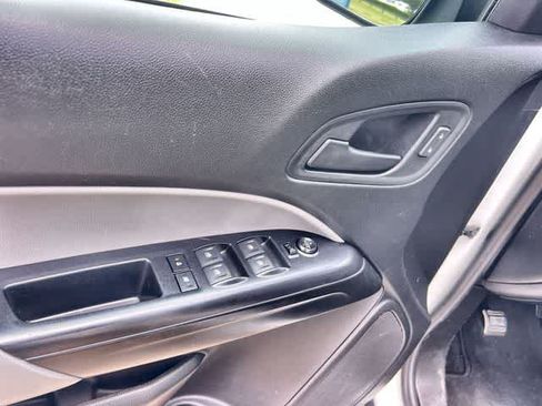 Used 2020 Chevrolet Colorado W/T w/ WT Convenience Package AWD/4WD image 29