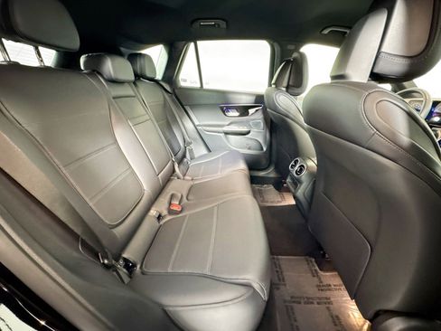 Certified 2025 Mercedes-Benz GLC 300 image 25