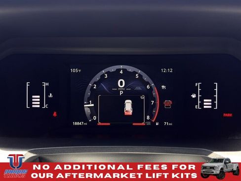 Used 2025 Toyota 4Runner SR5 AWD/4WD image 37