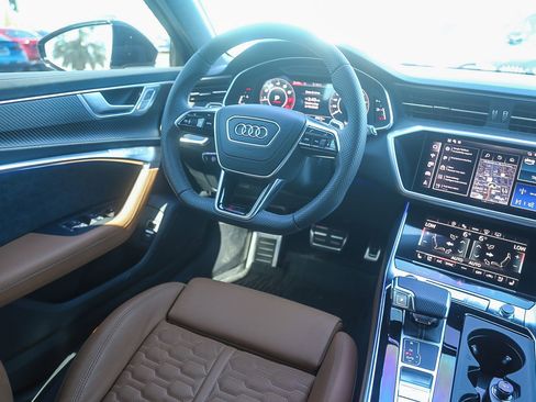 Used 2025 Audi RS 6 performance image 15