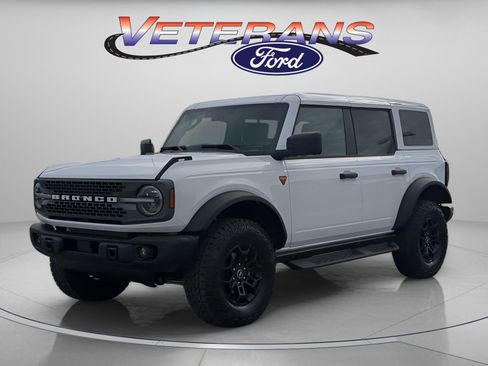 New 2026 Ford Bronco Badlands AWD/4WD image 1