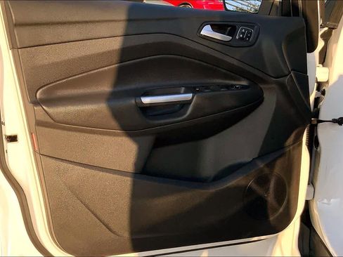 Used 2013 Ford Escape Titanium FWD image 22
