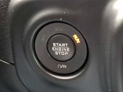 Used 2018 Jeep Wrangler Unlimited Sport S image 22