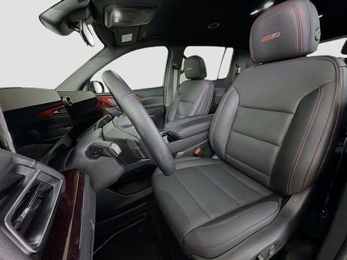 Used 2024 Chevrolet Traverse Z71 AWD/4WD image 11
