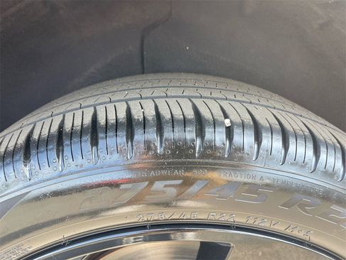 Used 2024 Land Rover Defender 110 X image 35