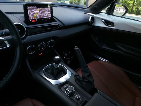 Certified 2023 MAZDA MX-5 Miata Grand Touring RWD image 34