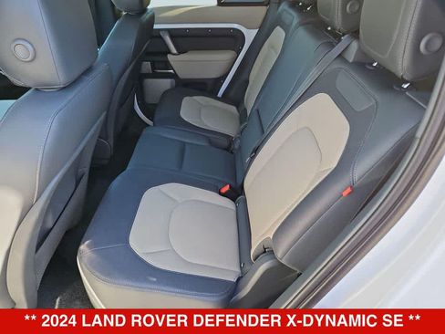Used 2024 Land Rover Defender 130 X-Dynamic SE AWD/4WD image 19