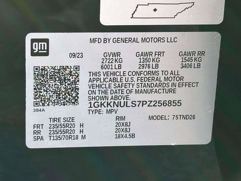 Used 2023 GMC Acadia SLT w/ Elevation Edition image 16