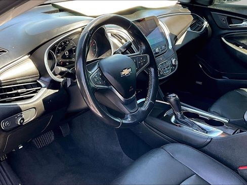 Used 2020 Chevrolet Malibu Premier FWD image 12