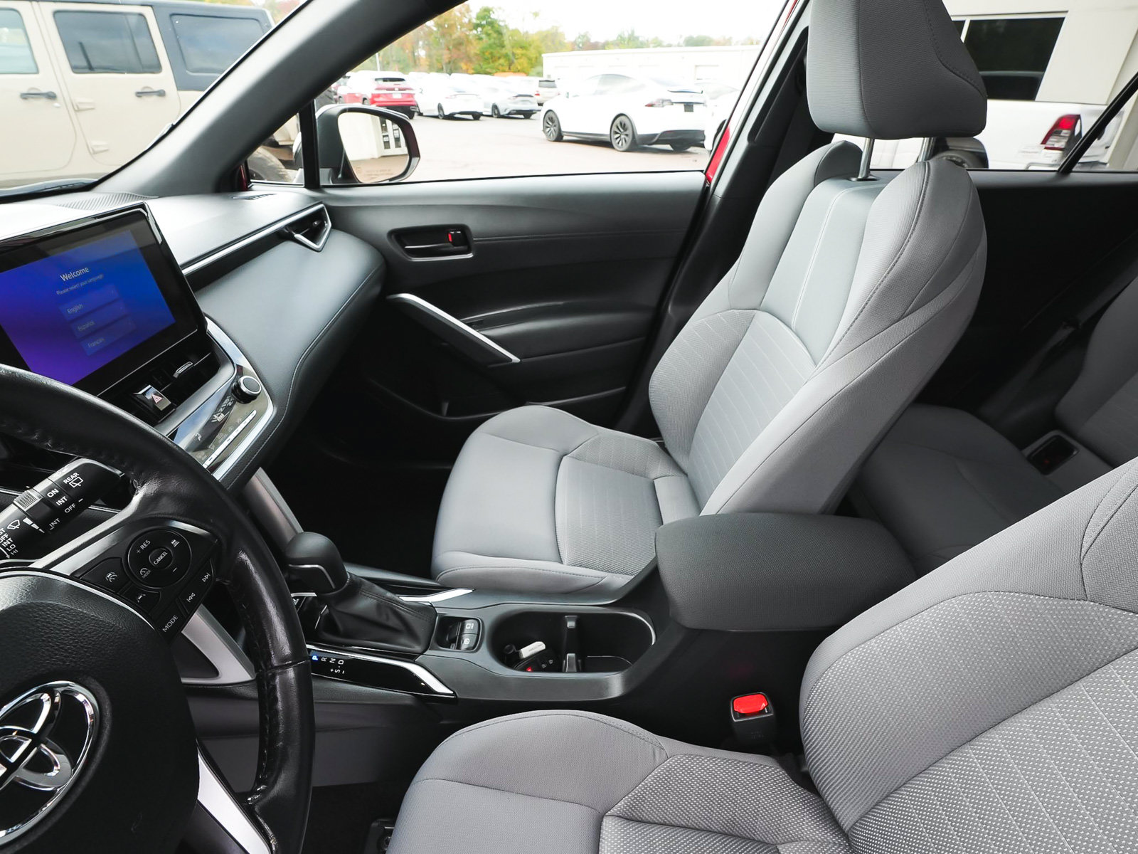 Used 2023 Toyota Corolla Cross AWD Hybrid w/ Moonroof Package image 33