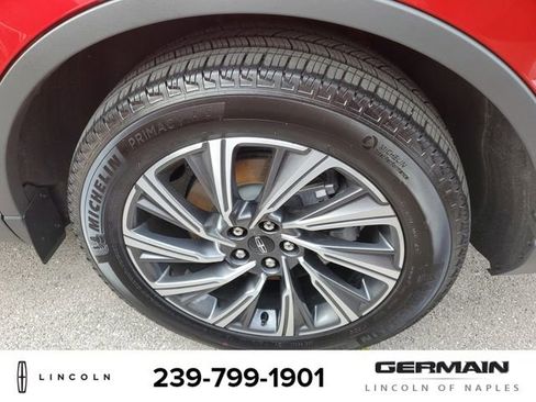 New 2025 Lincoln Aviator AWD w/ Equipment Group 101A image 11