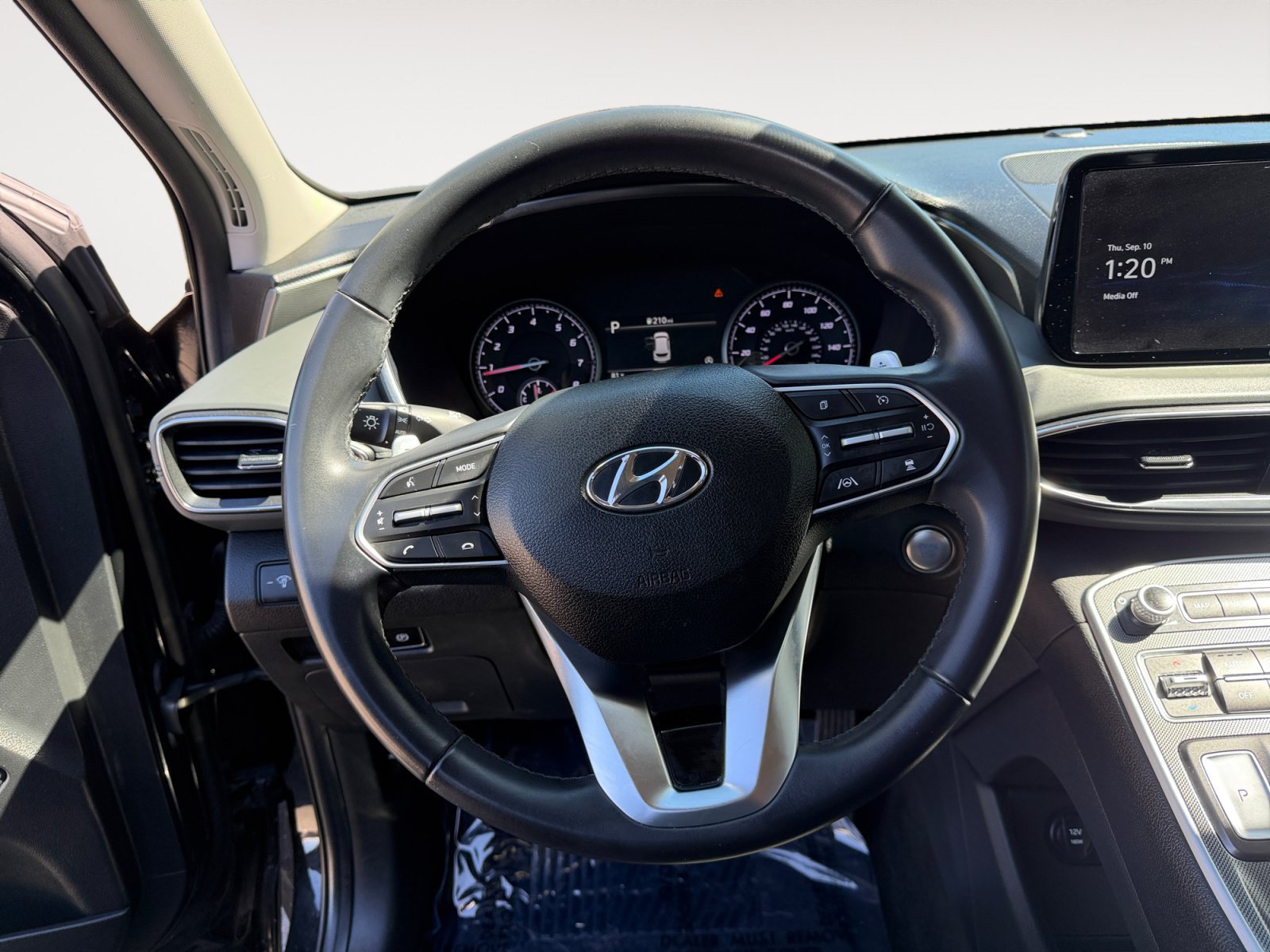 Used 2023 Hyundai Santa Fe SEL AWD/4WD image 12