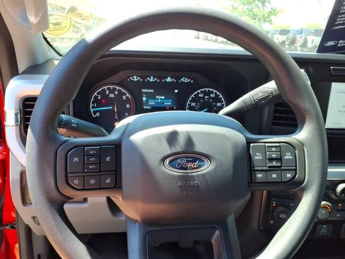 Used 2024 Ford F250 XL w/ FX4 Off-Road Package AWD/4WD image 24