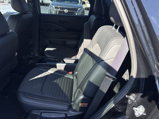 Certified 2025 Nissan Pathfinder Rock Creek AWD/4WD image 17